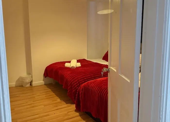 5 Brunswick St - Bedroom 01 Downstairs ゲストハウス ブリストル